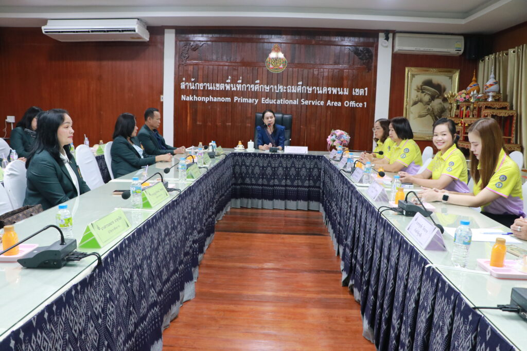 ต้อนรับคณะผู้บริหารและบุคลาการ สพป.กาฬสินธุ์ เขต 1 เข้าศึกษาดูงานการบริหารจัดการสำนักงานเขตพื้นที่ 3 IMG 5370