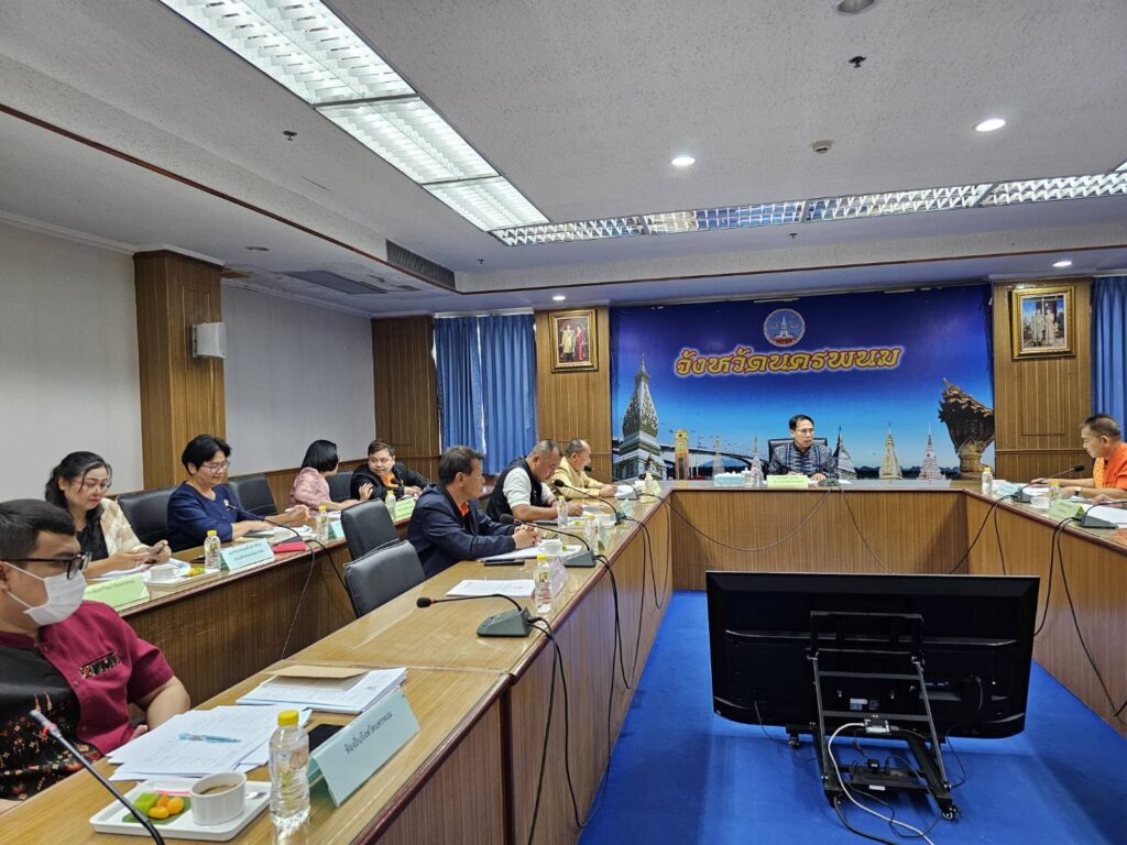 ร่วมประชุมคณะกรรมการศูนย์อำนวยการความปลอดภัยทางถนนจังหวัดนครพนม ครั้งที่ 6/2566 6 1671053