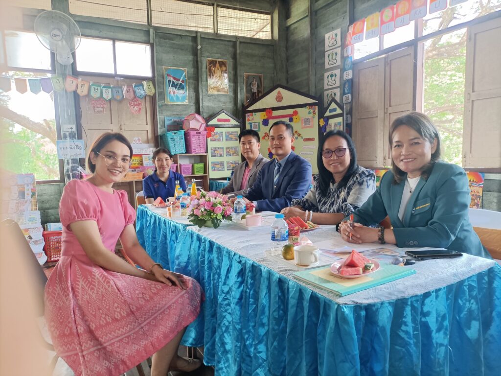 ประเมินการเตรียมความพร้อมและพัฒนาอย่างเข้ม ตำแหน่งครูผู้ช่วย 5 303087 0