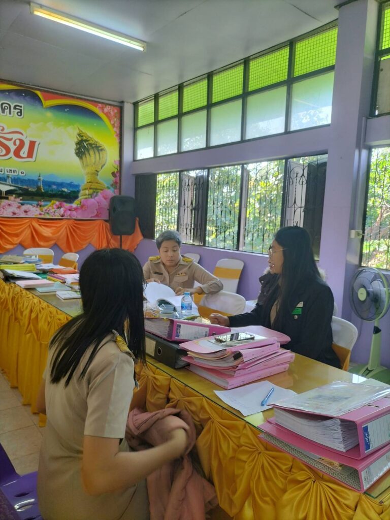 ลงพื้นที่ให้คำปรึกษาแนะนำ การเงิน บัญชี และพัสดุ พร้อมทั้งตรวจสอบบัญชี การเงิน ของสถานศึกษาในสังกัด ตามแผนการปฏิบัติงาน ประจำปี 2567 4 80924