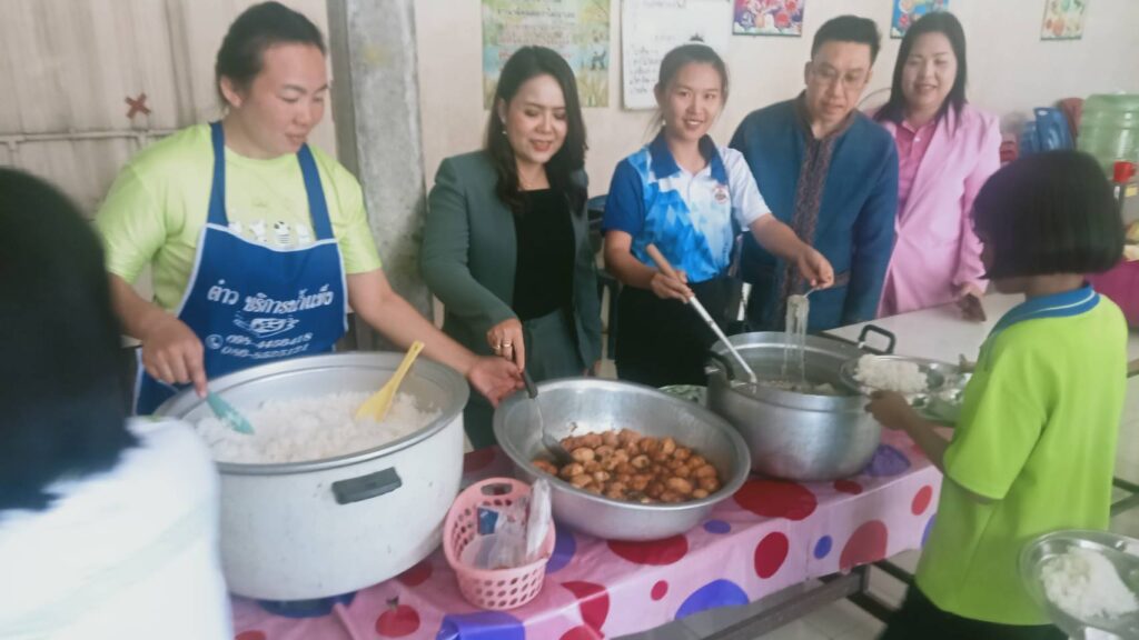 ออกเยี่ยม นิเทศ กิจกรรมในชั้นเรียน และโครงการอาหารกลางวัน รร.บ้านดอนข้าวหลาม, รร.บ้านฝั่งแดง (พระเทพฯ), รร.บ้านนาหนาด อ. ธาตุพนม จ.นครพนม 4 93547