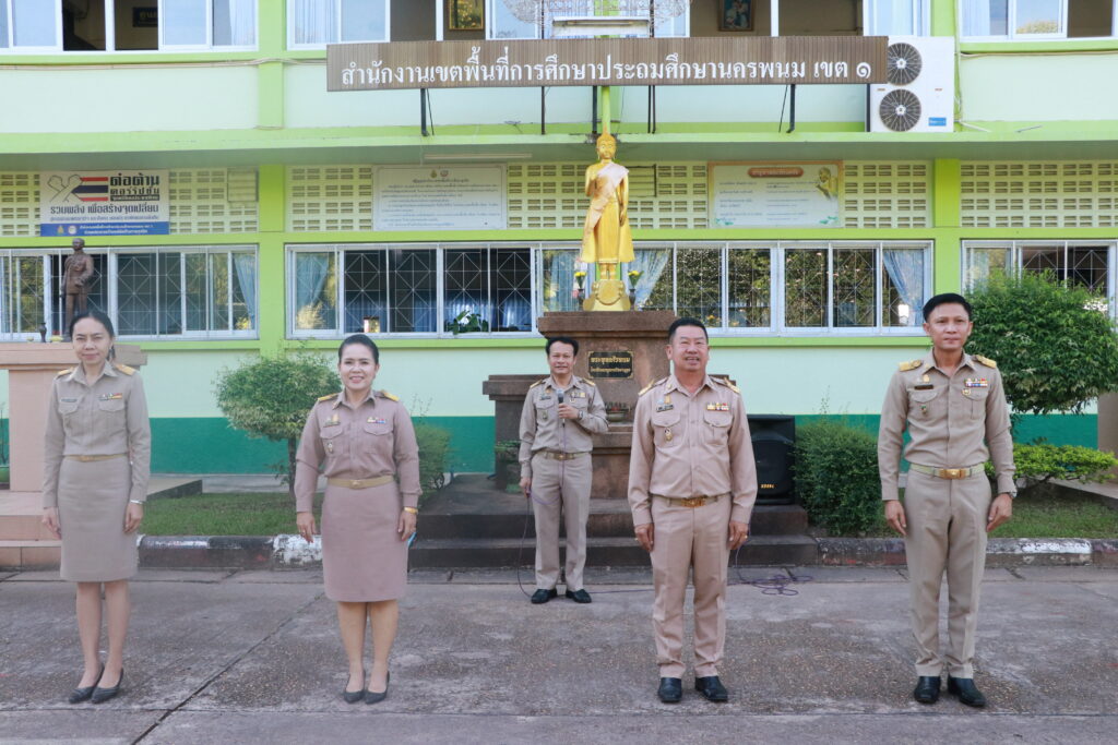 กิจกรรมเชิงสัญลักษณ์เขตสุจริต,ร้องเพลงชาติ, สวดมนต์ไหว้พระ,กล่าวคำปฏิญาณเขตสุจริต 3 IMG 7364