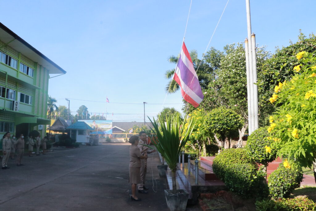 กิจกรรมเชิงสัญลักษณ์เขตสุจริต,ร้องเพลงชาติ, สวดมนต์ไหว้พระ,กล่าวคำปฏิญาณเขตสุจริต 1 IMG 7367