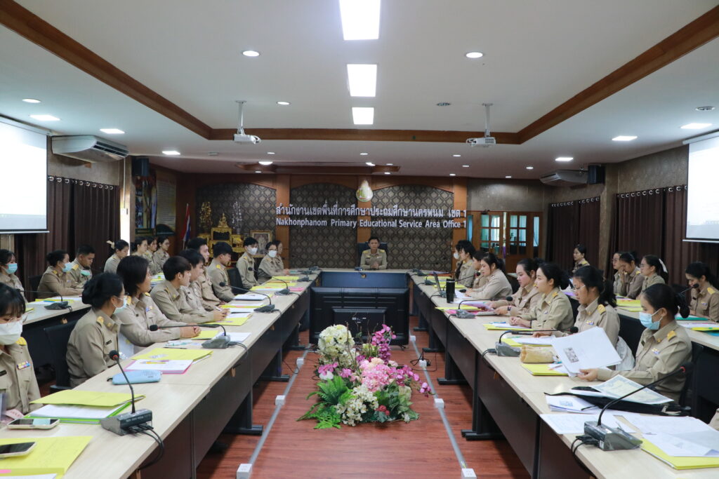 การประชุมชี้แจงการบันทึกข้อมูลลงแฟ้มทะเบียนประวัติ และ ก.ค.ศ. 16 2 IMG 8893