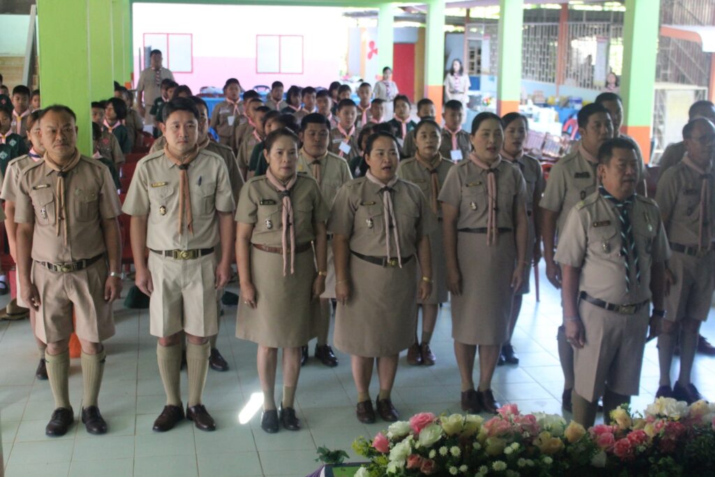 พิธีเปิดโครงการฝึกอบรม ลูกเสือจิตอาสาพระราชทานในสถานศึกษา ณ โรงเรียนบ้านหนองสะโน และตรวจเยี่ยมให้กำลังใจ ผู้บริหารสถานศึกษา ครูฯ ณ โรงเรียนบ้านหนองหญ้าม้า อำเภอธาตุพนม และโรงเรียนบ้านนายอน้อย 3 LINE ALBUM 201166 ๒๓๑๑๒๐ 44