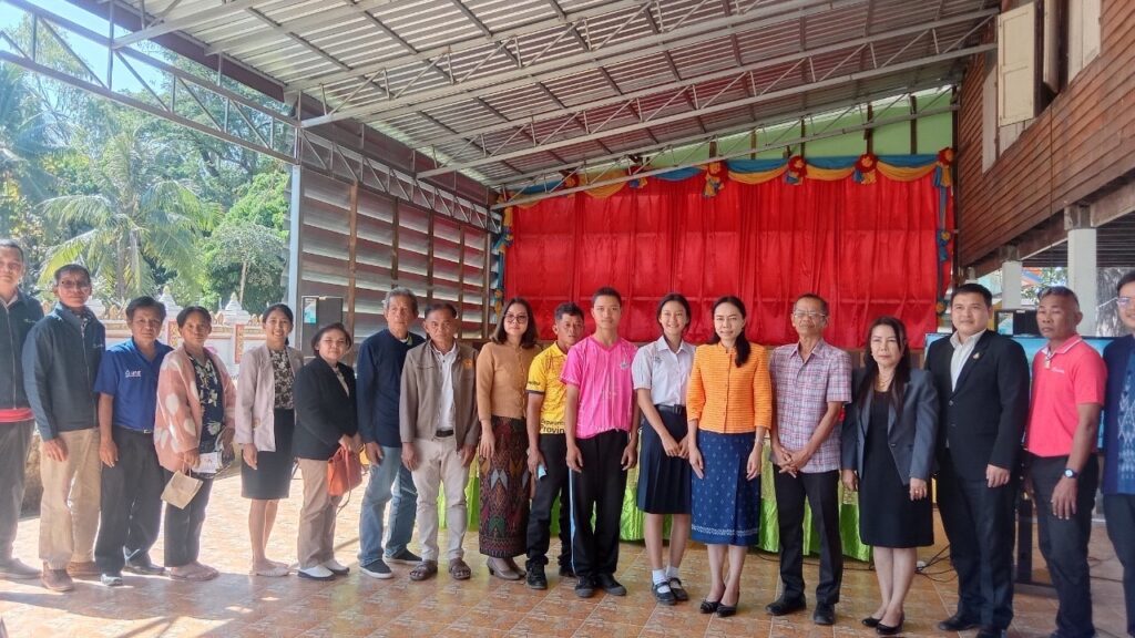 เข้าร่วมกิจกรรมประชาสัมพันธ์การรับสมัครคัดเลือกบุคคลเพื่อขอรับทุนการศึกษาโครงการครูรัก(ษ์)ถิ่น มหาวิทยาลัยกาฬสินธุ์ รุ่นที่ 5 ปีการศึกษา 2567 1 S 22413327
