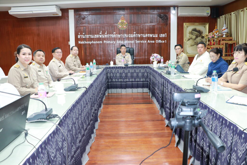 ร่วมประชุมมอบนโยบายการแก้ไขปัญหาหนี้สินครูและบุคลากรทางการศึกษา สำนักงานคณะกรรมการการศึกษาขั้นพื้นฐาน ผ่านระบบ Zoom meeting 1 IMG 1953