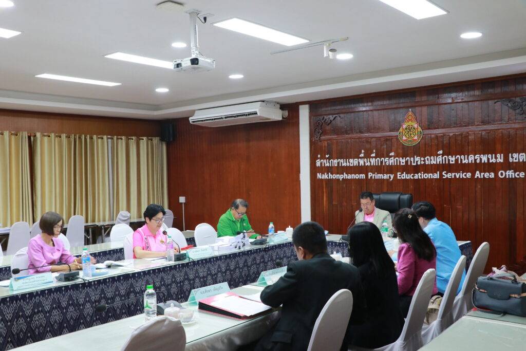 การประชุมคณะอนุกรรมการบริหารเงินทุนหมุนเวียนเขตพื้นที่การศึกษา 5 IMG 2236