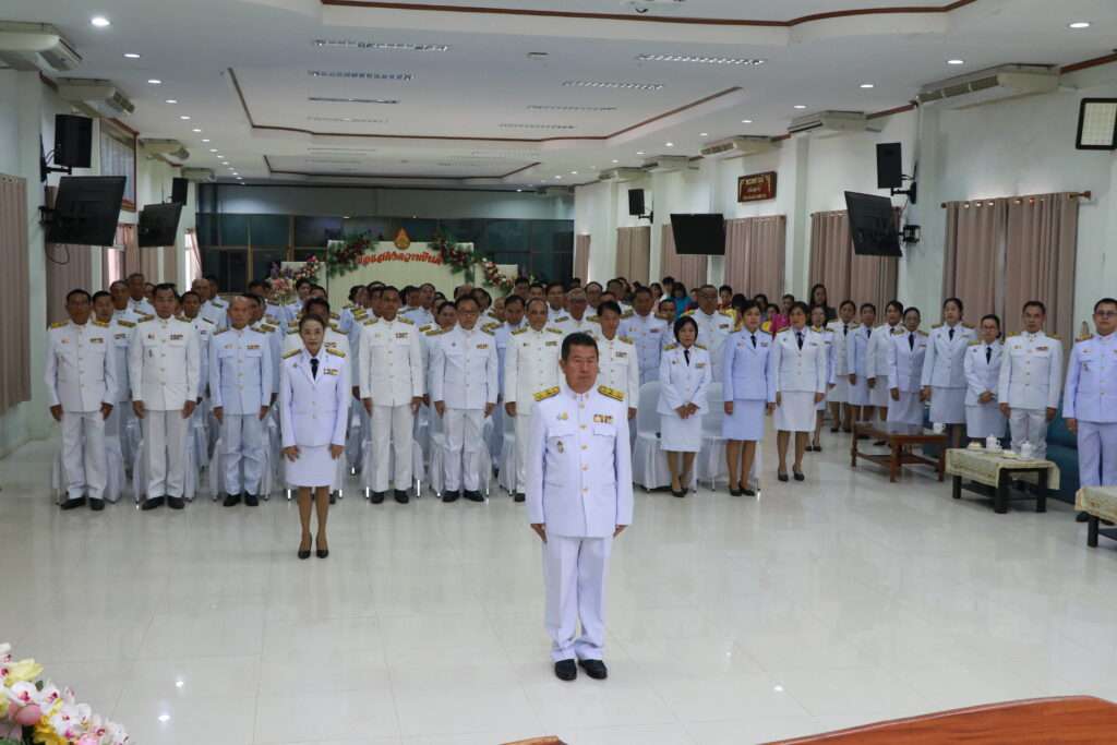 พิธีรับพระราชทานเครื่องราชอิสริยาภรณ์ ชั้นสายสะพายเบื้องหน้าพระบรมฉายาลักษณ์พระบาทสมเด็จพระเจ้าอยู่หัว ประจำปี 2565 และประจำปี 2566 1 IMG 2583