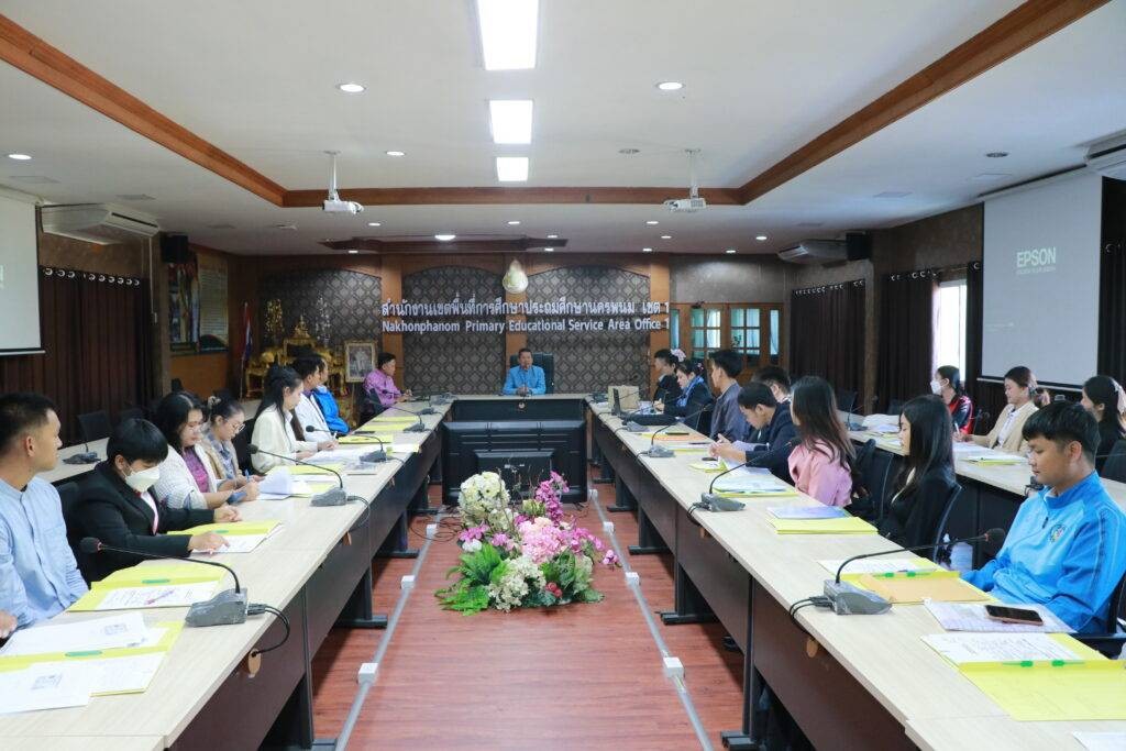 การประชุมชี้แจงการบันทึกข้อมูลลงแฟ้มทะเบียนประวัติ และ ก.ค.ศ. 16 2 IMG 2884