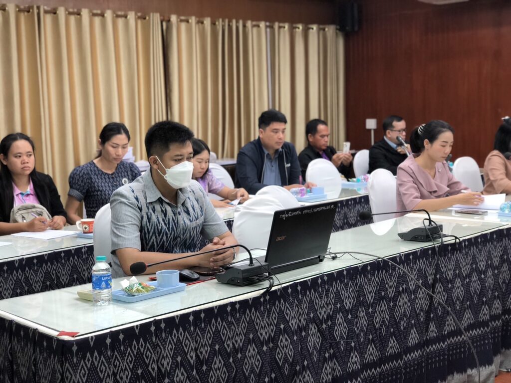 การประชุมคณะกรรมการดำเนินงานโครงการการพัฒนาโรงเรียนสู่การเป็นชุมชนแห่งการเรียนรู้ทางวิชาชีพ 6 S 3956753