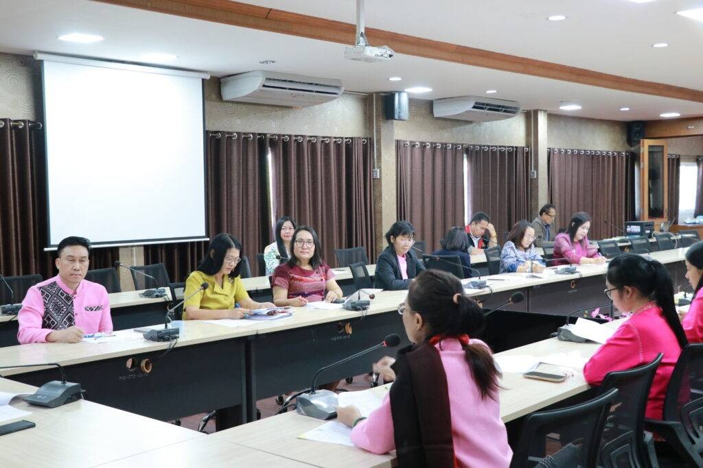 การประชุมชี้แจ้งการรับสมัครบุคคลเพื่อสรรหาและเลือกสรรเป็นพนักงานราชการทั่วไป ตำแหน่ง ครูผู้สอน รับสมัครตั้งแต่วันที่ 2 -8 มกราคม 2566 4 IMG 3352