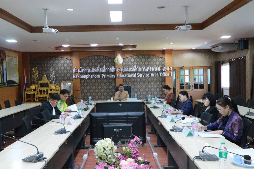 การประชุมคณะกรรมการกองทุนช่วยเหลือนักเรียน ครู ผู้บริหาร และบุคลากรทางการศึกษาในสังกัด สพป.นครพนม เขต 1 ครั้งที่ 2/2567 2 IMG 4761