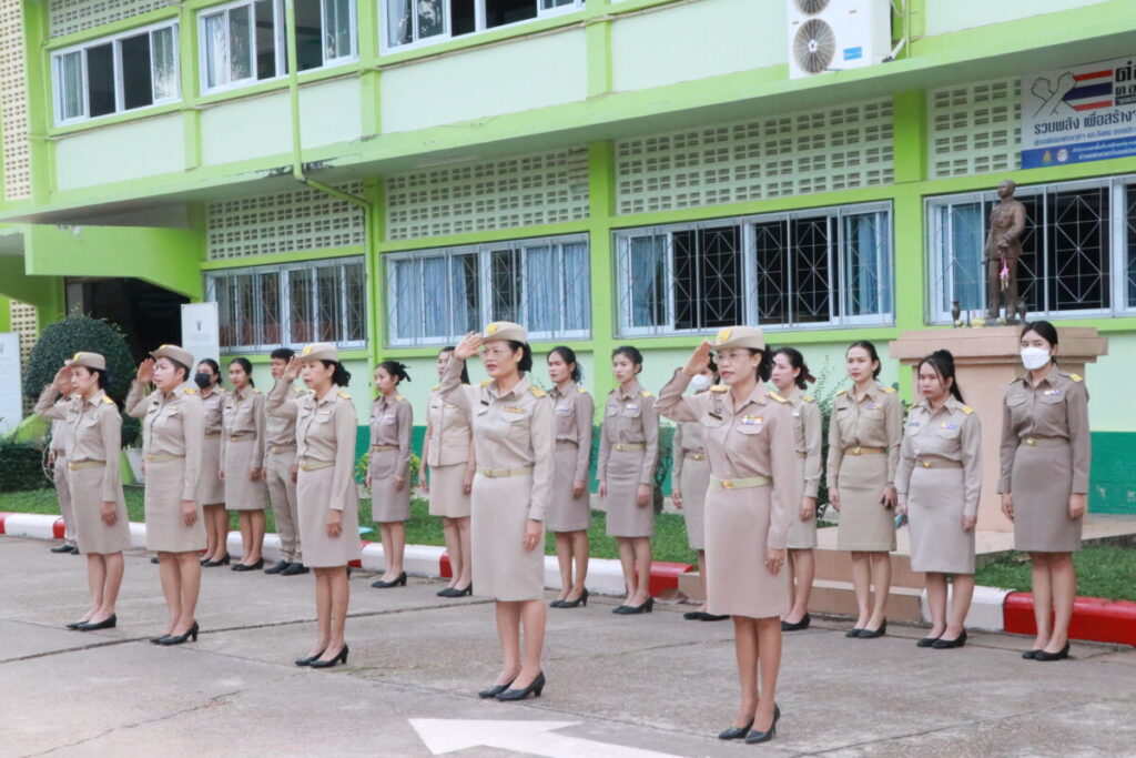 กิจกรรมเชิงสัญลักษณ์เขตสุจริต,ร้องเพลงชาติ, สวดมนต์ไหว้พระ,กล่าวคำปฏิญาณเขตสุจริต 4 IMG 5240
