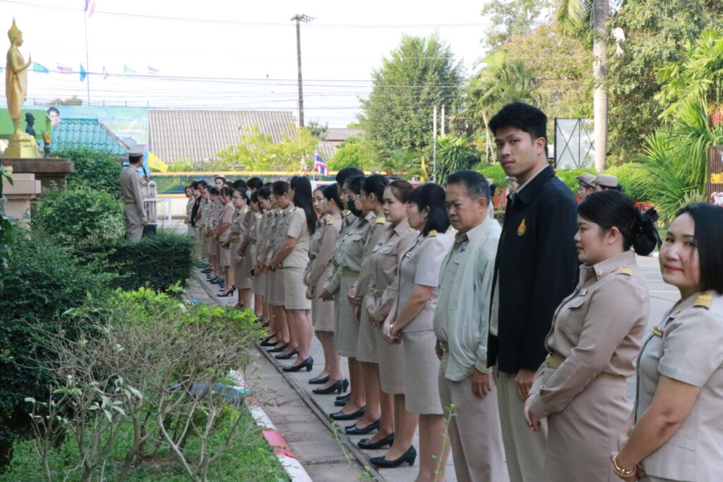กิจกรรมเชิงสัญลักษณ์เขตสุจริต,ร้องเพลงชาติ, สวดมนต์ไหว้พระ,กล่าวคำปฏิญาณเขตสุจริต 8 IMG 5282