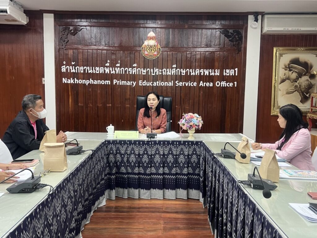 การประชุมสร้างความรู้ความเข้าใจและเตรียมความพร้อมสถานศึกษาในการรับการประเมินสถานศึกษาพอเพียง ปีงบประมาณ พ.ศ.2567 2 S 49266787