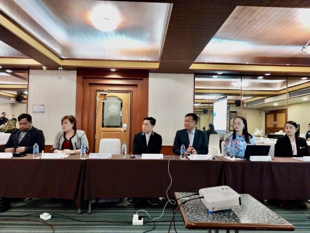 ประชุมเชิงปฏิบัติการและเป็นคณะทำงานวางแผนขับเคลื่อนนโยบายสู่การนิเทศการศึกษาที่สอดคล้องกับนโยบายและจุดเน้นของ สพฐ. ประจำปีงบประมาณ พ.ศ. 2567 1 S 7618606