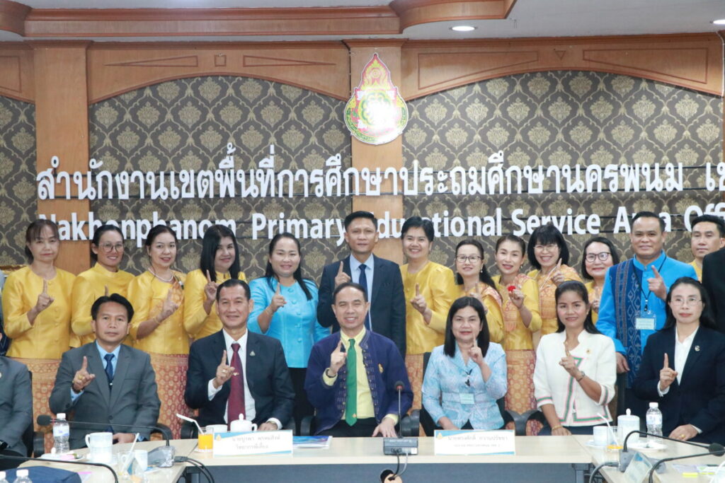 ประธานการอบรมเชิงปฏิบัติการตามโครงการพัฒนาผู้บริหารการศึกษา สพฐ. OBEC ONE TEAM ตำแหน่ง ผู้อำนวยการสำนักงานเขตพื้นที่การศึกษา ระยะที่ 2 4 IMG 6081