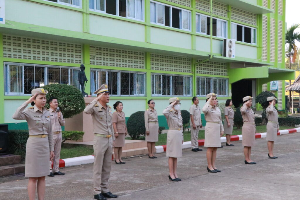 กิจกรรมเชิงสัญลักษณ์เขตสุจริต,ร้องเพลงชาติ, สวดมนต์ไหว้พระ,กล่าวคำปฏิญาณเขตสุจริต 5 IMG 6087