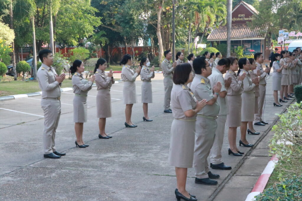 กิจกรรมเชิงสัญลักษณ์เขตสุจริต,ร้องเพลงชาติ, สวดมนต์ไหว้พระ,กล่าวคำปฏิญาณเขตสุจริต 7 IMG 6095