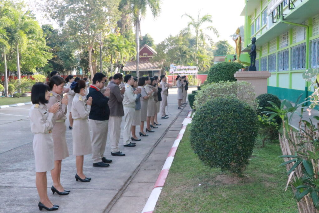 กิจกรรมเชิงสัญลักษณ์เขตสุจริต,ร้องเพลงชาติ, สวดมนต์ไหว้พระ,กล่าวคำปฏิญาณเขตสุจริต 6 IMG 7161