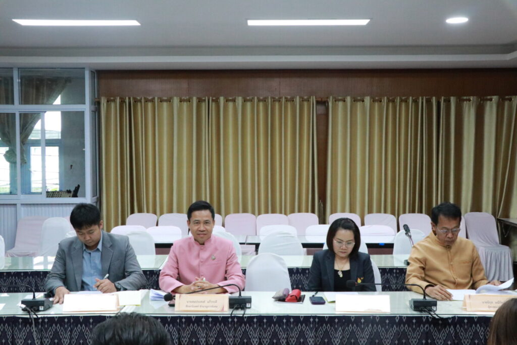 การประชุมคณะกรรมการพิจารณาการจัดการศึกษาขั้นพื้นฐานโดยครอบครัว (Home School) ประจำปีการศึกษา 2567 3 IMG 7419