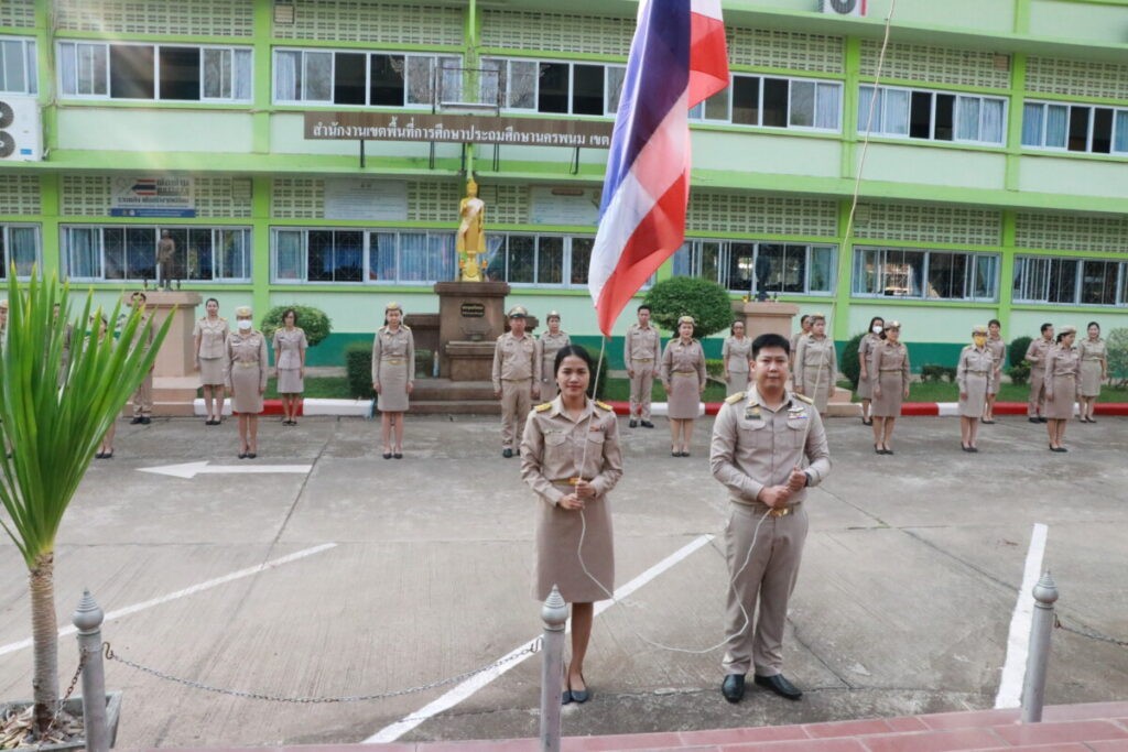 กิจกรรมเชิงสัญลักษณ์เขตสุจริต,ร้องเพลงชาติ, สวดมนต์ไหว้พระ,กล่าวคำปฏิญาณเขตสุจริต 1 IMG 7750