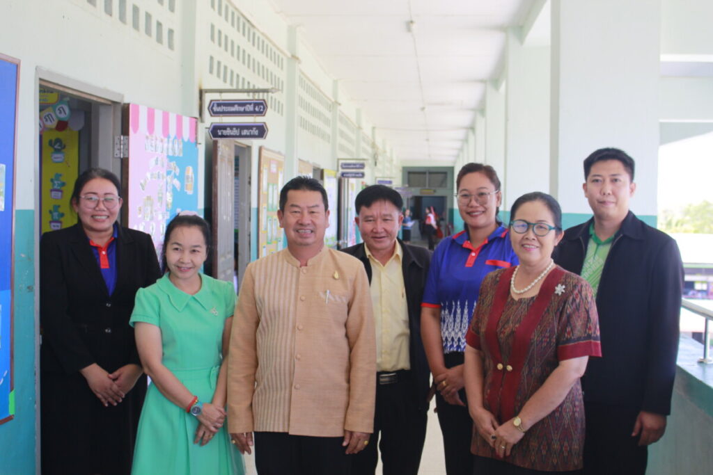 ติดตามการเตรียมความพร้อมการประชุมคณะกรรมการการศึกษาขั้นพื้นฐาน นอกสถานที่ (กพฐ.สัญจร) 1 MG 1354 0 1