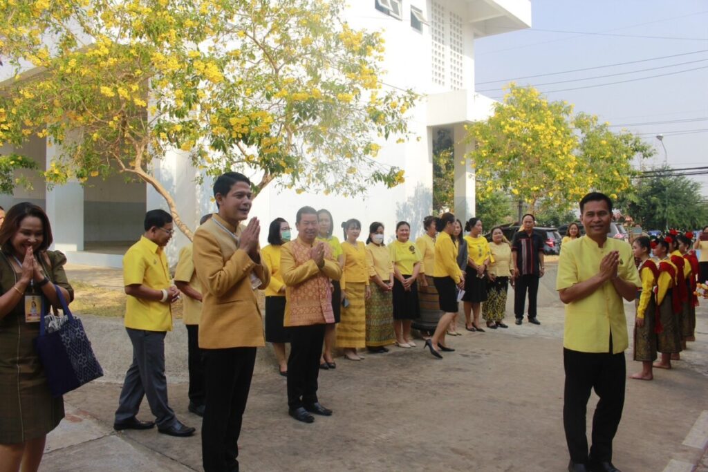 ร่วมให้การต้อนรับ คณะกรรมการ ประเมินนักเรียนเพื่อรับรางวัลพระราชทาน ระดับประถมศึกษาขนาดใหญ่ ระดับกลุ่มจังหวัดที่ 10 9 S 63103020