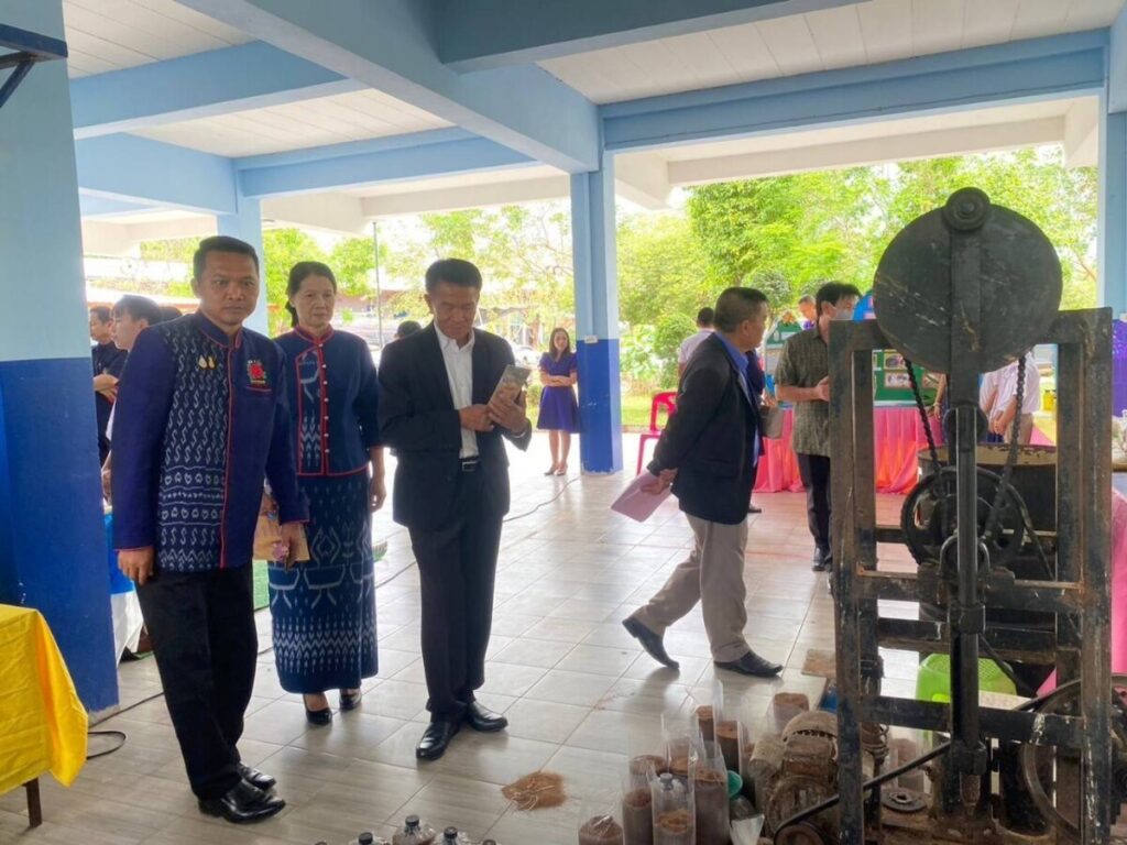 ประเมินสถานศึกษาพอเพียง โรงเรียนบ้านโนนสวรรค์ 3 247639 0