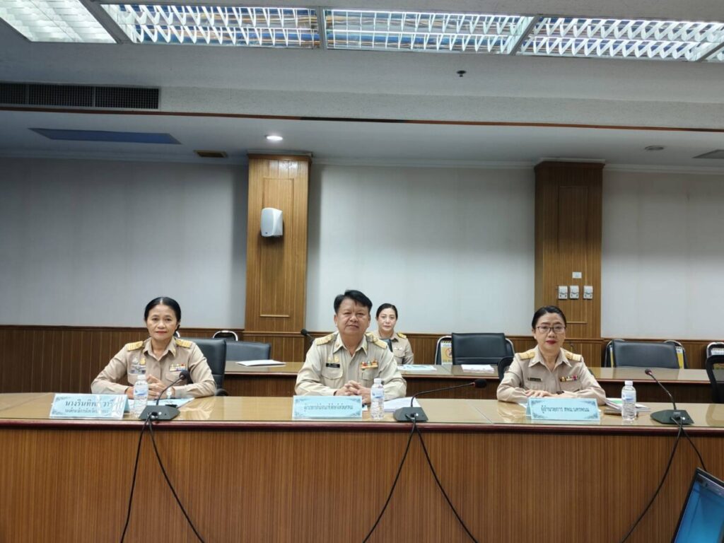 รับฟังการประชุมชี้แจงแนวทางการขับเคลื่อนงานโครงการทุนการศึกษาพระราชทาน ม.ท.ศ. ปี 2567 4 25009 0