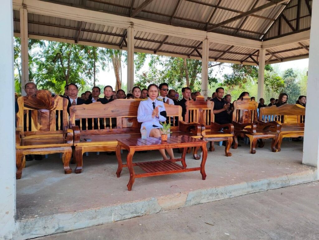 ร่วมพิธีพระราชทานเพลิงศพนายเกรียงศักดิ์ วงษ์ธาตุ อดีตผู้อำนวยการโรงเรียนบ้านมหาชัย 3 329153 0