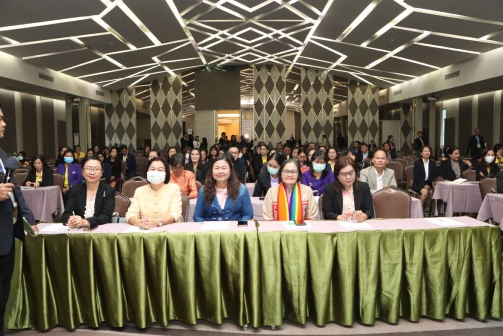 ประชุมเชิงปฏิบัติการผู้รับผิดชอบงานสภานักเรียน รุ่นที่ 2 สำหรับผู้อำนวยการกลุ่มส่งเสริมการจัดการศึกษา 1 597987 0
