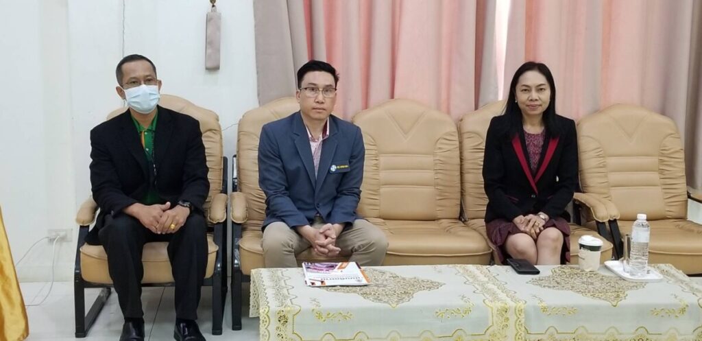 ประธานเปิดการอบรมการสร้างสื่อเทคโนโลยีภาษาไทย เพื่อแก้ปัญหาการอ่านไม่ออก เขียนไม่ได้ 1 65405 0