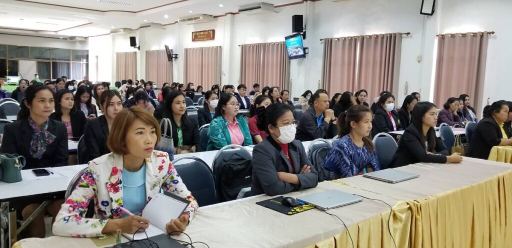ประธานเปิดการอบรมการสร้างสื่อเทคโนโลยีภาษาไทย เพื่อแก้ปัญหาการอ่านไม่ออก เขียนไม่ได้ 5 65408 0