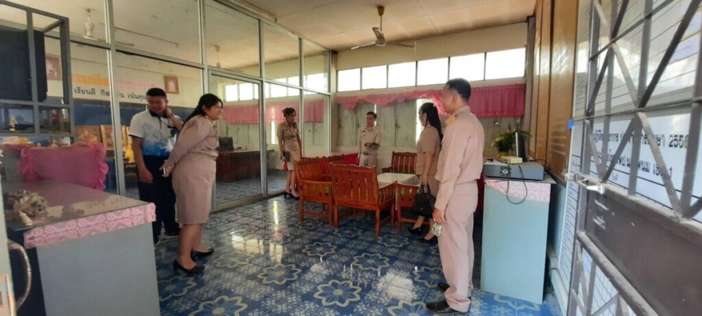 ติดตามการจัดการเรียนการสอนของโรงเรียนขนาดเล็ก โรงเรียนบ้านดงโชค 6 84330 0