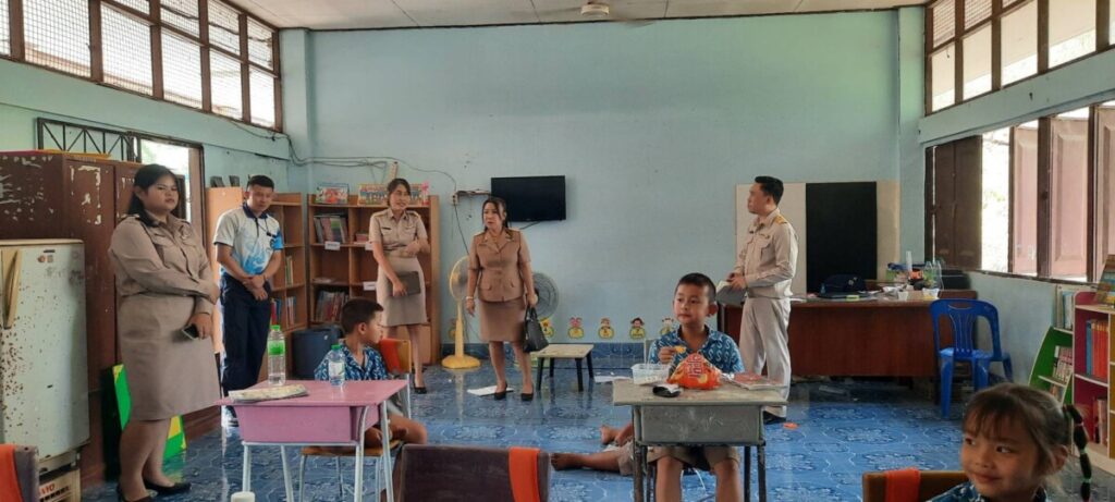 ติดตามการจัดการเรียนการสอนของโรงเรียนขนาดเล็ก โรงเรียนบ้านดงโชค 4 84351 0