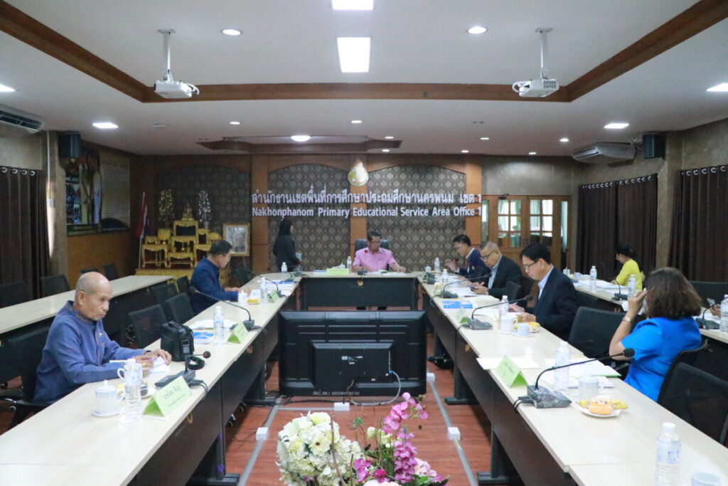ประชุม อ.ก.ค.ศ. เขตพื้นที่การศึกษาประถมศึกษานครพนม เขต 1 ครั้งที่ 2/2567 1 IMG 0456