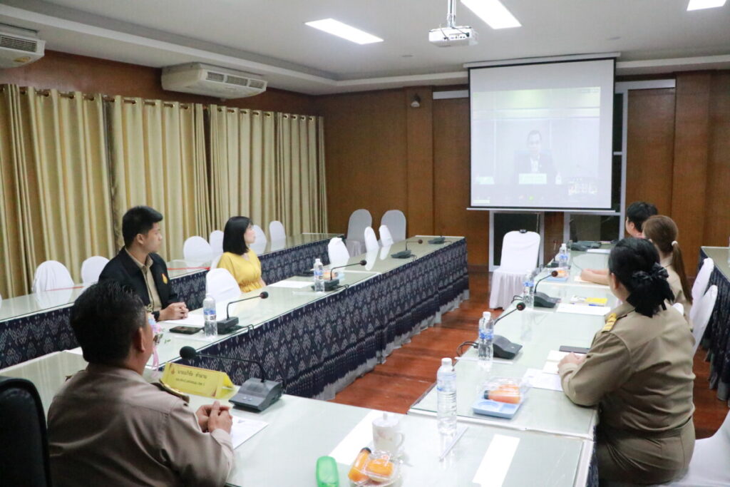 ประชุมทบทวนมาตรการการรายงานข่าวและการจัดการความรุนแรงในโรงเรียน 5 IMG 3879