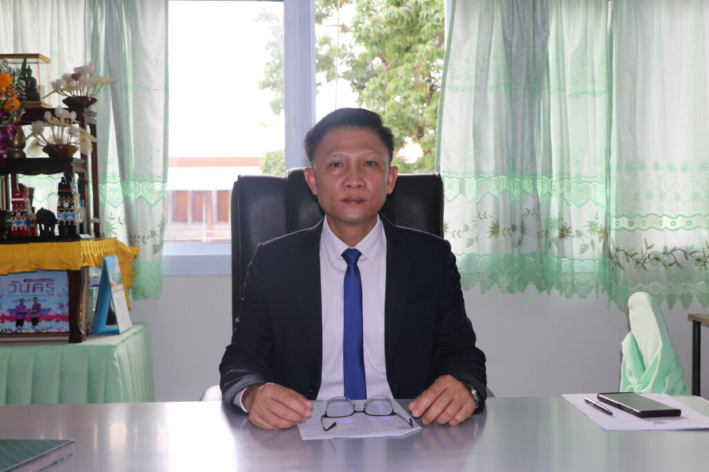 ต้อนรับและกล่าวให้โอวาทแก่ข้าราชการครูและบุคลากรทางการศึกษา ตำแหน่งครูผู้ช่วย 2 IMG 3978