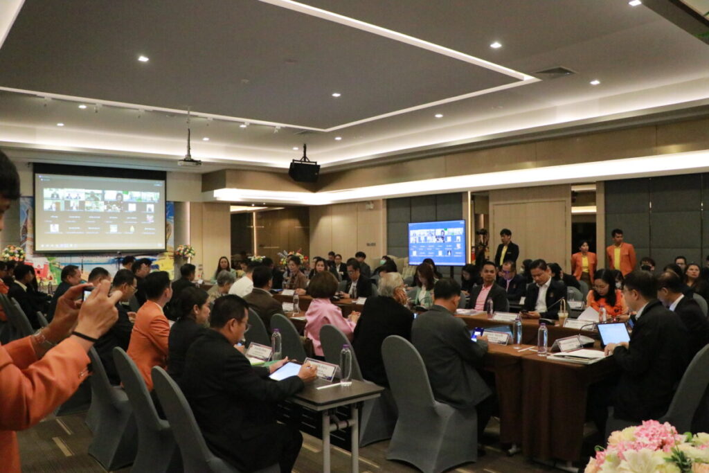 ร่วมการประชุมคณะกรรมการการศึกษาขั้นพื้นฐาน นอกสถานที่ (กพฐ.สัญจร) 5 IMG 9852