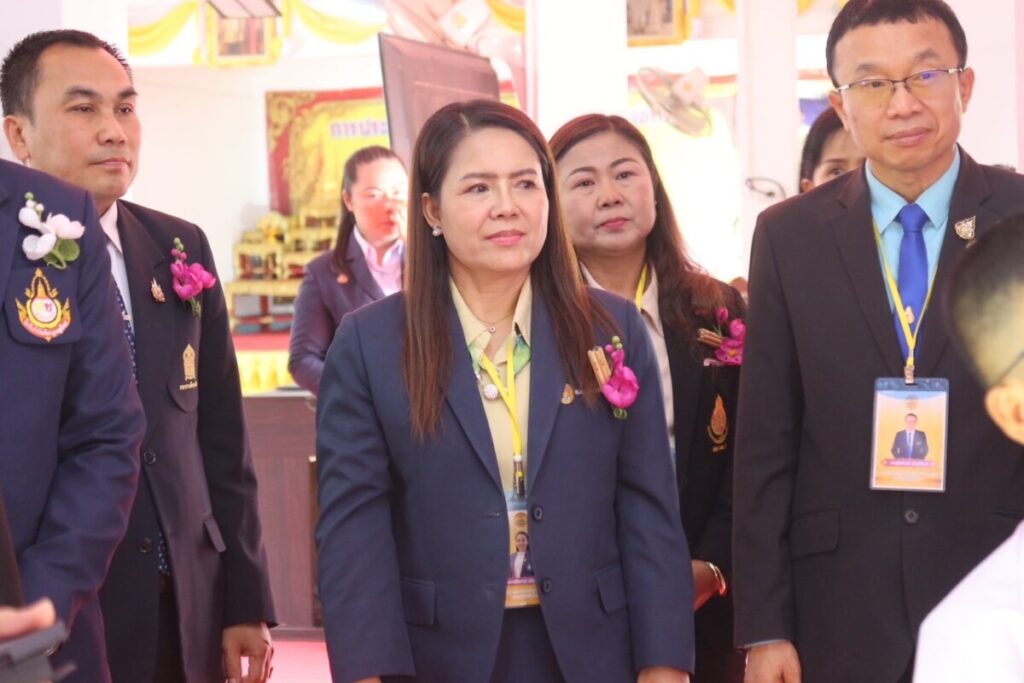 ประเมินนักเรียนเพื่อรับรางวัลประราชทาน โรงเรียนบ้านโสกเชือก จ.ร้อยเอ็ด 4 S 180019259 0