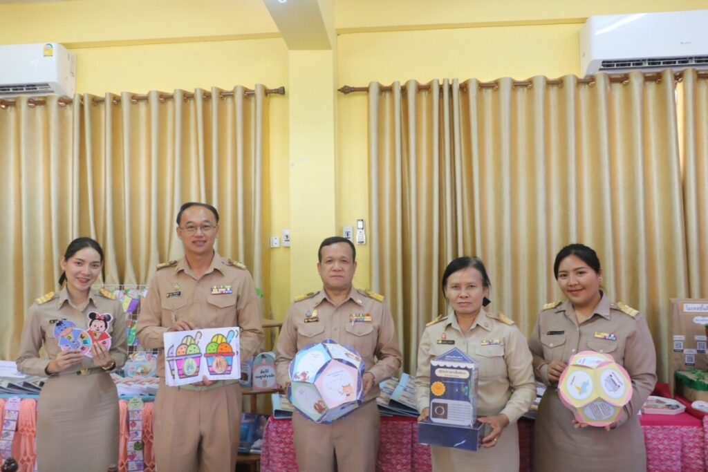 ประเมินการเตรียมความพร้อมและพัฒนาอย่างเข้ม ตำแหน่งครูผู้ช่วย โรงเรียนบ้านศรีธน และ โรงเรียนบ้านหนองบัว 2 d5cefa6b518945ca05fbcb79235a97d02839b31 0