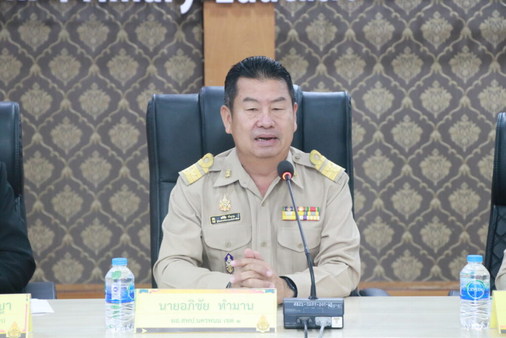 ต้อนรับคณะการประเมินสัมฤทธิผลการปฏิบัติงานในหน้าที่เพื่อพัฒนา ตำแหน่งรองผู้อำนวยการสำนักงานเขตพื้นที่การศึกษา 3 IMG 4037