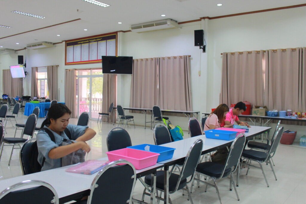 บรรยากาศผู้สมัคร ครูผู้ช่วย และ รองผู้อำนวยการสถานศึกษา (วันที่สาม) 6 IMG 4767 0