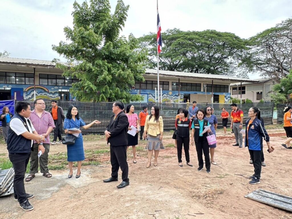 ลงพื้นที่ติดตามการก่อสร้างอาคารเรียน สำหรับก่อสร้างในเขตแผ่นดินไหว โรงเรียนโพนทองวิทยาคาร 1 865197 0