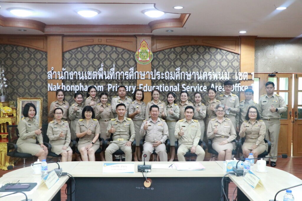 ต้อนรับและกล่าวให้โอวาทแก่ข้าราชการครูและบุคลากรทางการศึกษา ตำแหน่ง รองผู้อำนวยการสถานศึกษา และ ครูผู้ช่วย 6 IMG 8042