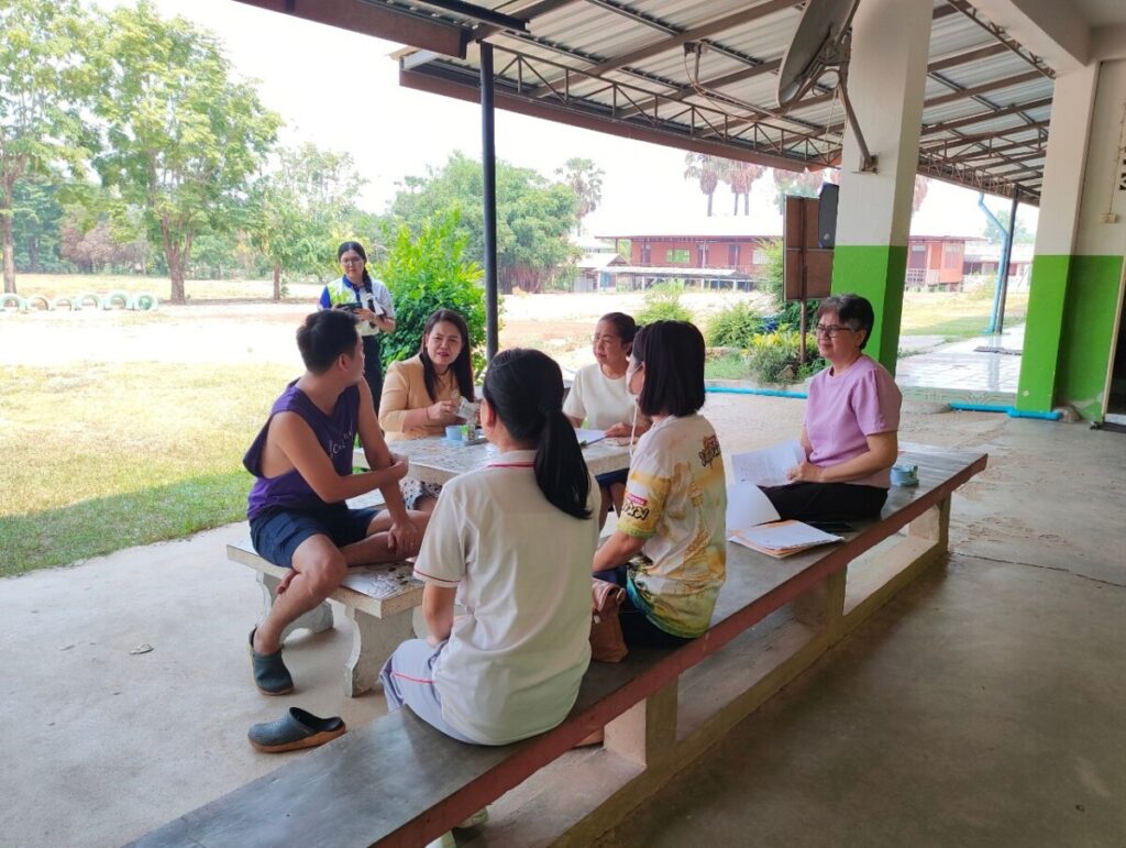 ลงพื้นที่ตรวจสอบการเตรียมให้ความช่วยเหลือซ่อมแซมห้องน้ำนักเรียนของโรงเรียนอุ่มเหม้าวิทยาคาร 4 LINE ALBUM โรงเรียนอุ่มเหม้าวิทยาคาร ๒๔๐๕๐๒ 12