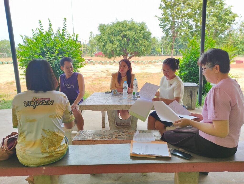 ลงพื้นที่ตรวจสอบการเตรียมให้ความช่วยเหลือซ่อมแซมห้องน้ำนักเรียนของโรงเรียนอุ่มเหม้าวิทยาคาร 2 LINE ALBUM โรงเรียนอุ่มเหม้าวิทยาคาร ๒๔๐๕๐๒ 2