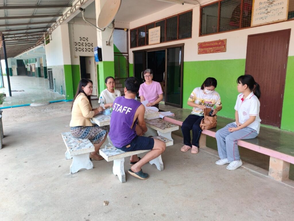 ลงพื้นที่ตรวจสอบการเตรียมให้ความช่วยเหลือซ่อมแซมห้องน้ำนักเรียนของโรงเรียนอุ่มเหม้าวิทยาคาร 3 LINE ALBUM โรงเรียนอุ่มเหม้าวิทยาคาร ๒๔๐๕๐๒ 7